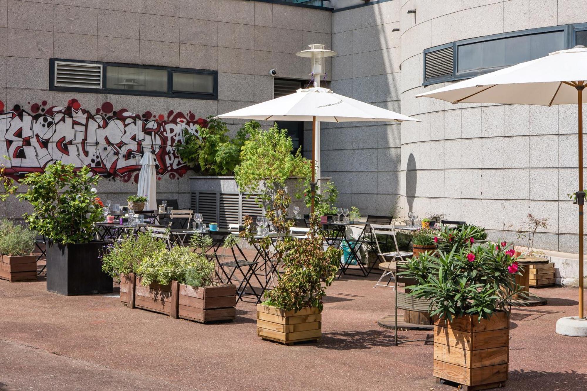 Hotel Mercure Paris Saint-Ouen Exterior foto